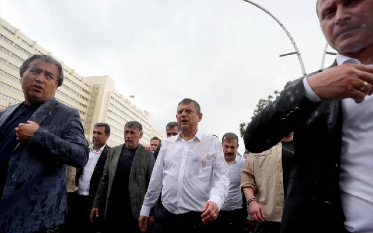 Özgür Özelin TBMM-ya yürüş etməsi ilə bağlı araşdırma başladıldı -