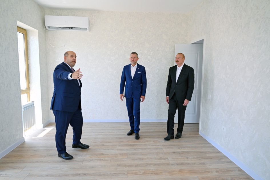 Prezidentlər Baş Qərvənd kəndində - FOTOLAR