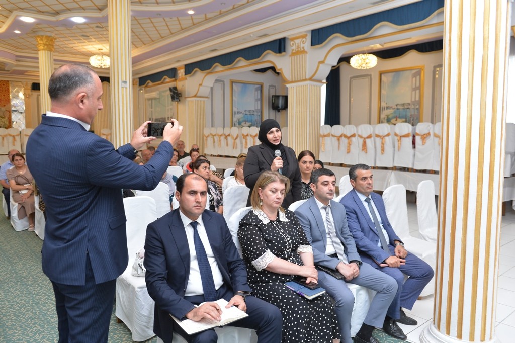 Taleh Qaraşov sakinlərin qayğı və problemlərini dinlədi - FOTOLAR