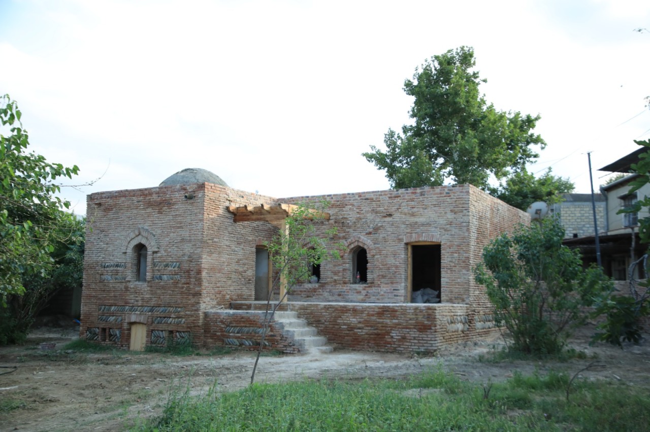 Niyazi Bayramov Gəncədə bir sıra ərazilərə baxış keçirdi - FOTOLAR