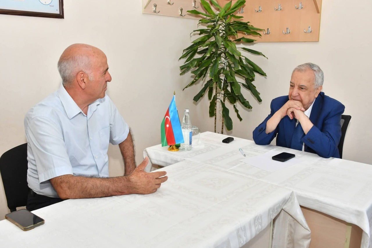 Malik İsaqov sakinlərin problemlərini dinlədi - FOTOLAR