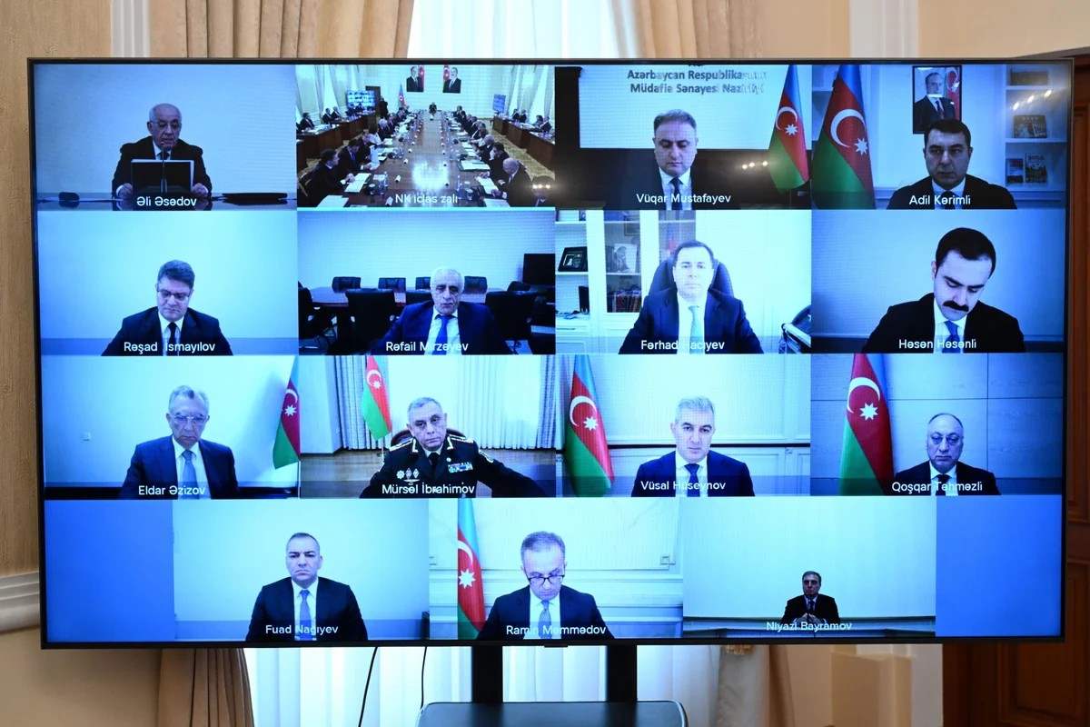 Əli Əsədov iclas keçirdi - FOTOLAR