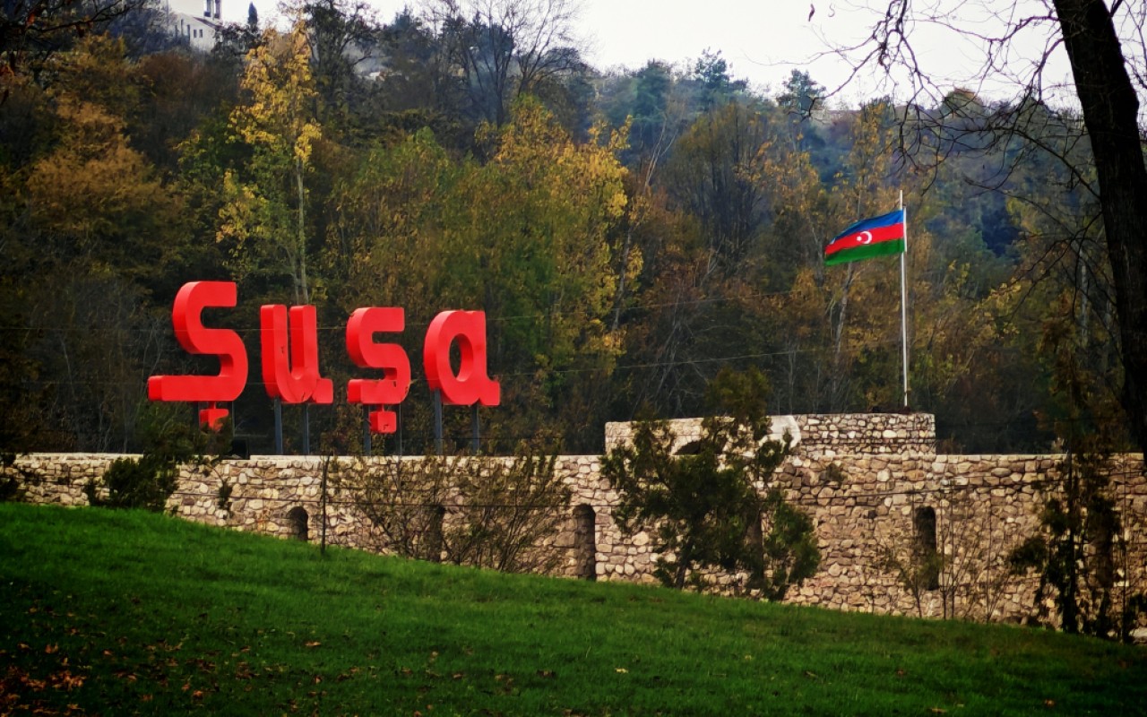 Adınızı qara daşlara yazmayın