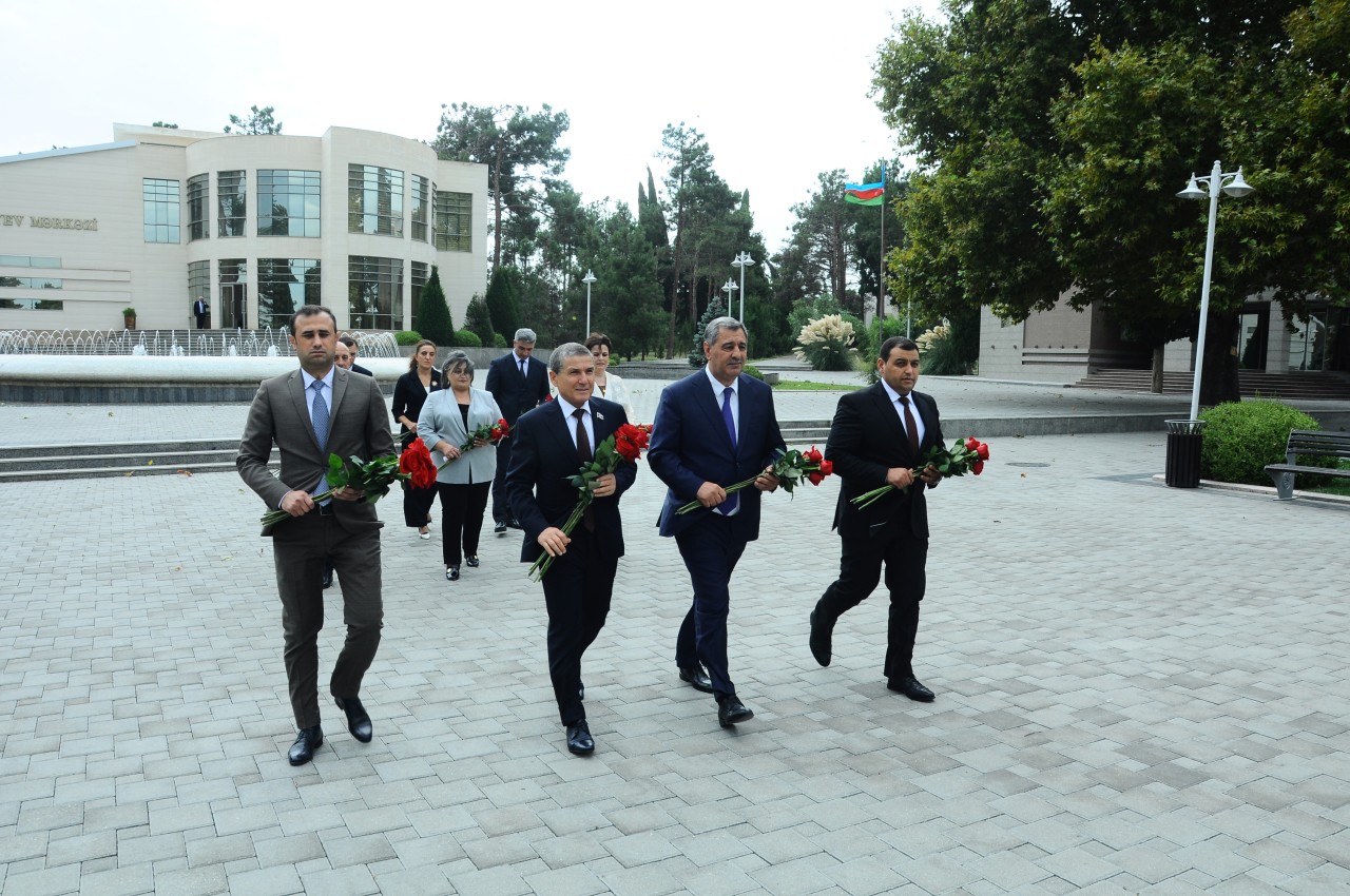 YAP ümumxalq partiyası kimi yüksək nüfuza malikdir - FOTOLAR