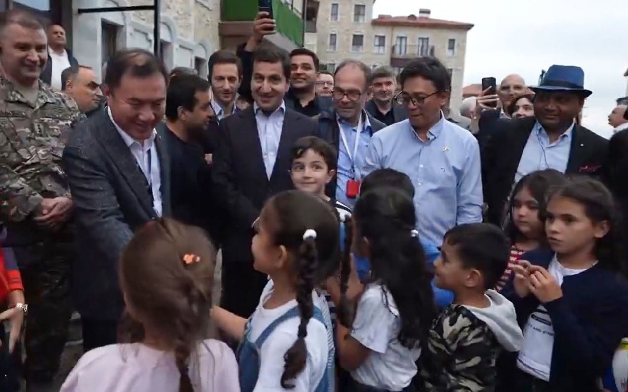 Hikmət Hacıyev Qarabağa səfərin ilk günündən bu görüntüləri paylaşdı - VİDEO