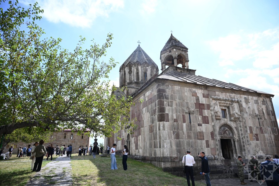 Diplomatlar Gəncəsər monastırında - FOTOLAR
