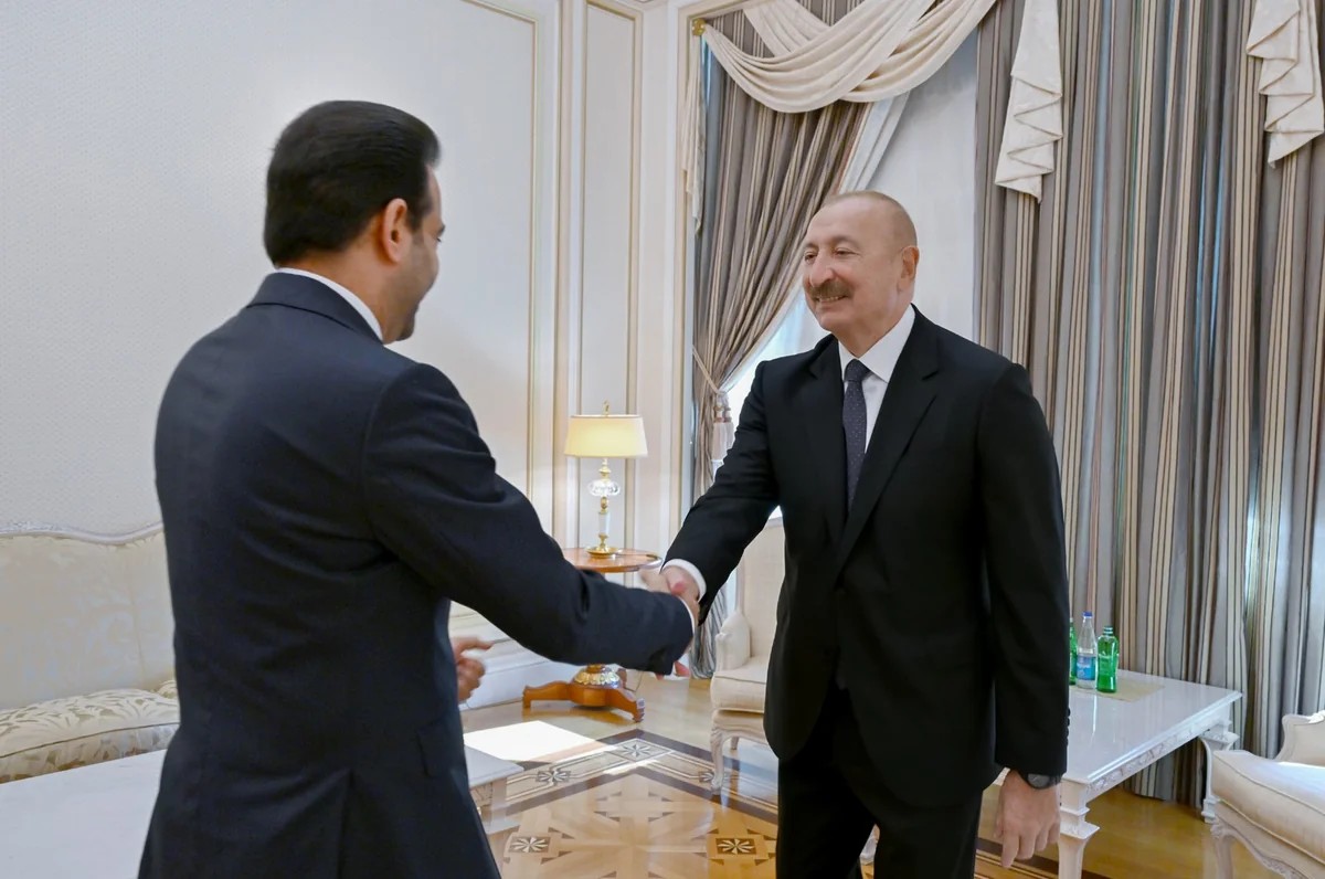 İlham Əliyevə "Zayed İnsan Qardaşlığı Mükafatı"nın sertifikatı təqdim olundu - FOTOLAR