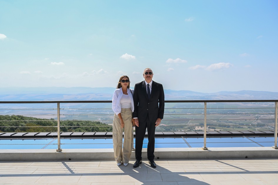 Prezident və xanımı “Meysari Grand Hotel & SPA” kompleksinin açılışında - YENİLƏNİB (FOTOLAR)