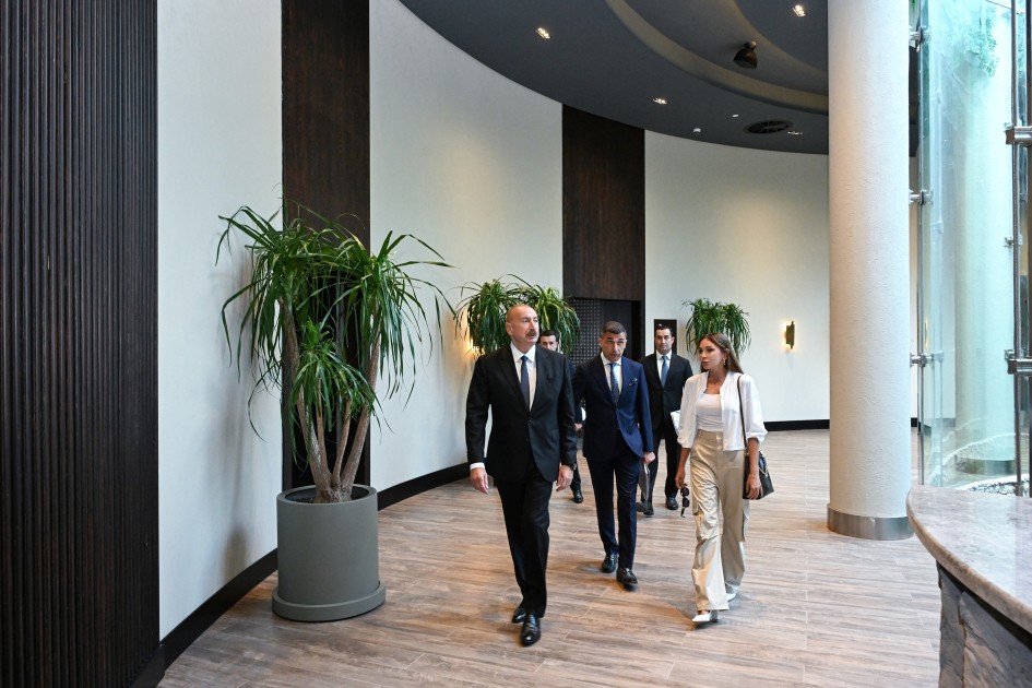 Prezident və xanımı “Meysari Grand Hotel & SPA” kompleksinin açılışında - YENİLƏNİB (FOTOLAR)