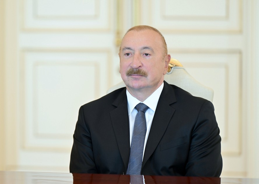 İlham Əliyev Çin və İtaliya şirkətlərinin rəhbər şəxslərini qəbul etdi - FOTOLAR