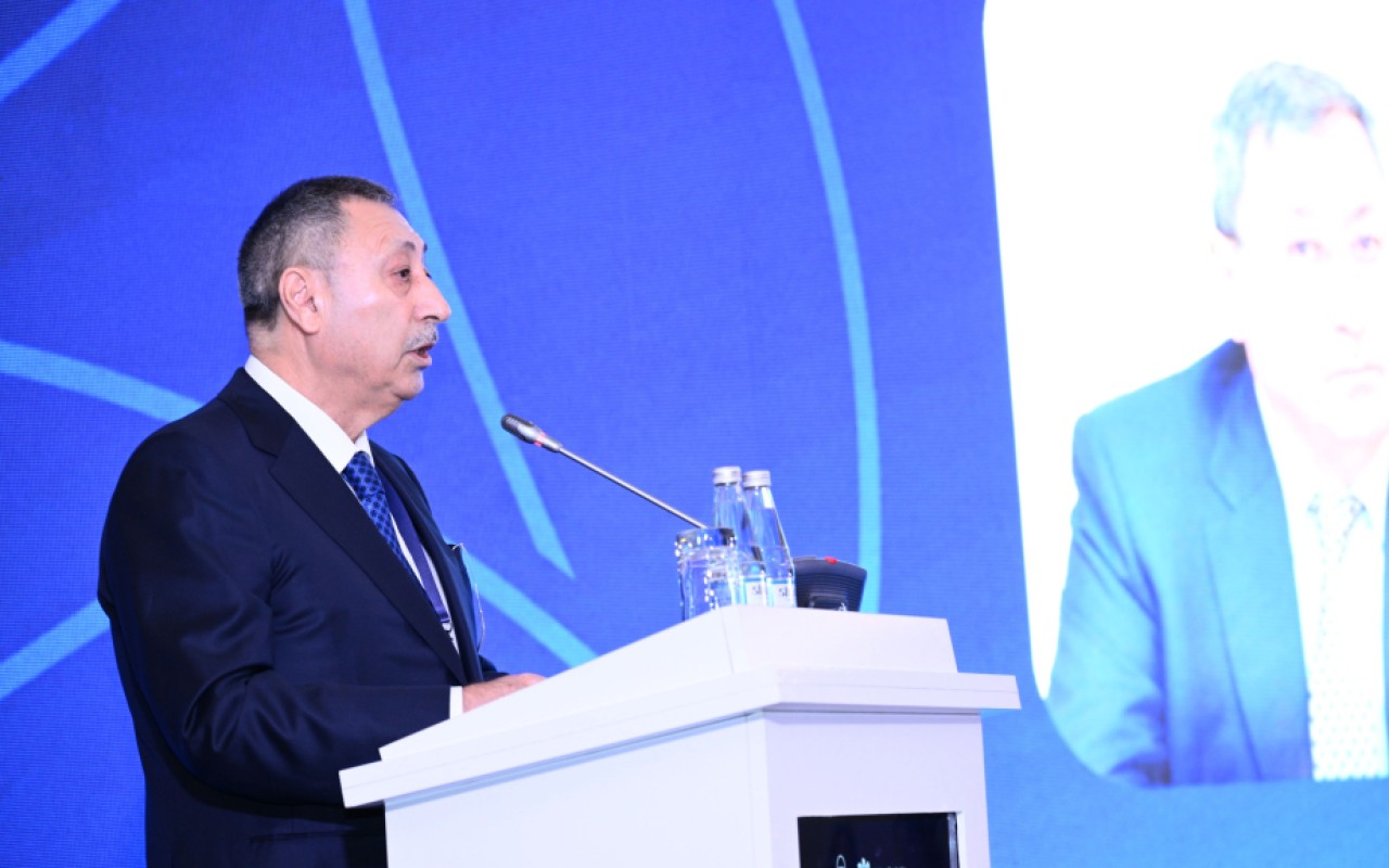 "Dezinformasiyaya qarşı mübarizədə peşəkar medianın rolu xüsusi əhəmiyyət daşıyır" - Xələf Xələfov
