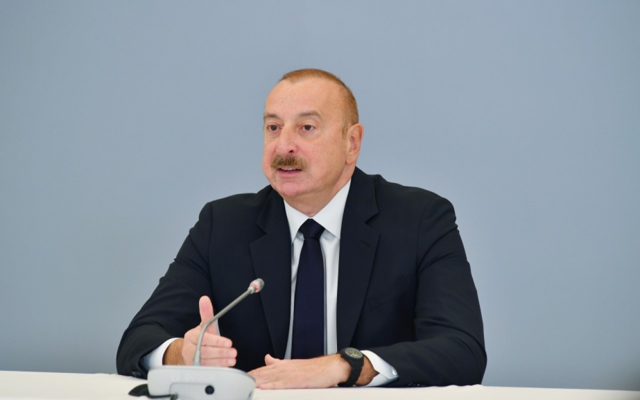 "Bəzi ölkələrdən fərqli olaraq bizə əfsanə yaratmaq lazım deyil" - Prezident