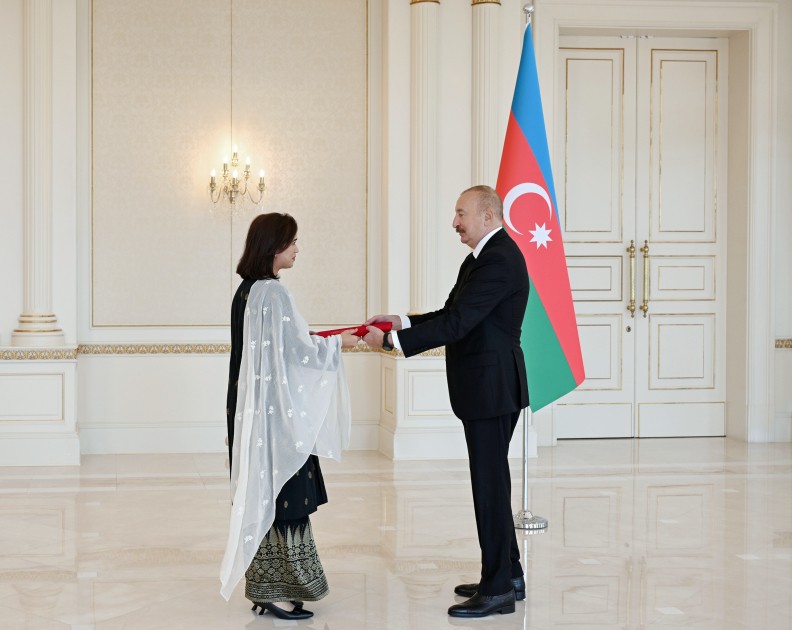 Prezident Malayziyanın yeni səfirini qəbul etdi - FOTOLAR
