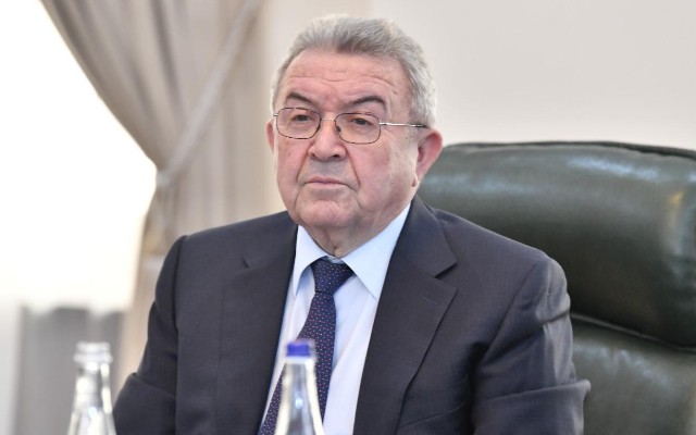 “Müəllimlərin maaşı mənim dövrümə nisbətən artıb” - Misir Mərdanov