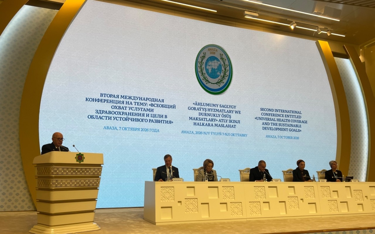 Əhliman Əmiraslanov Türkmənistanda beynəlxalq konfransda iştirak edir - FOTOLAR