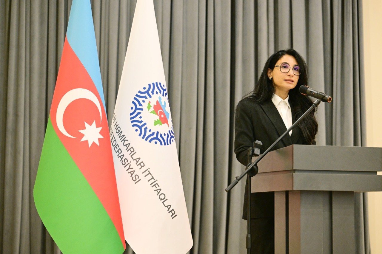 Ümumdünya Layiqli Əmək Günü ilə əlaqədar tədbir keçirilib - FOTOLAR