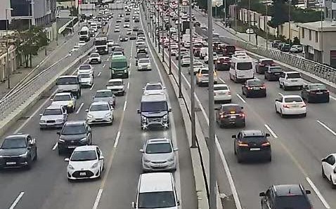Hazırda 18 istiqamətdə sıxlıq var - SİYAHI