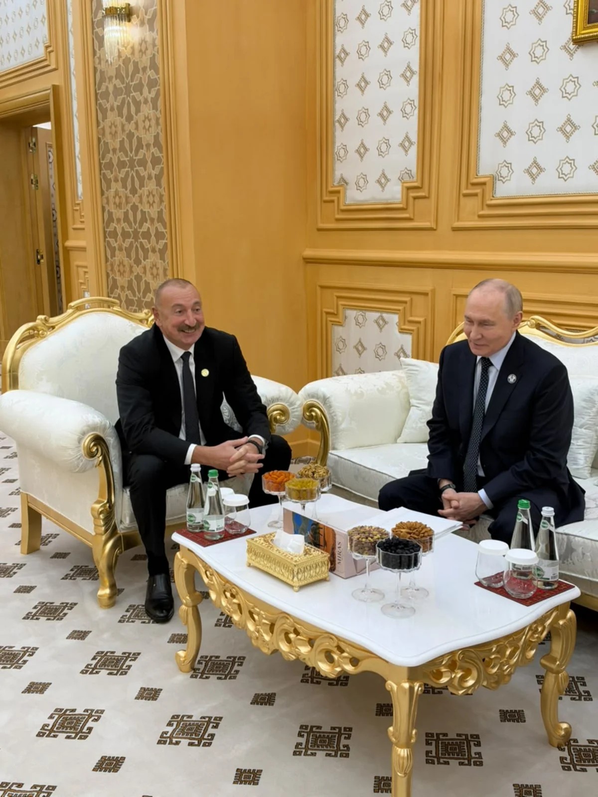 İlham Əliyev Putin və Berdiməhəmmədovla görüşdü - FOTO
