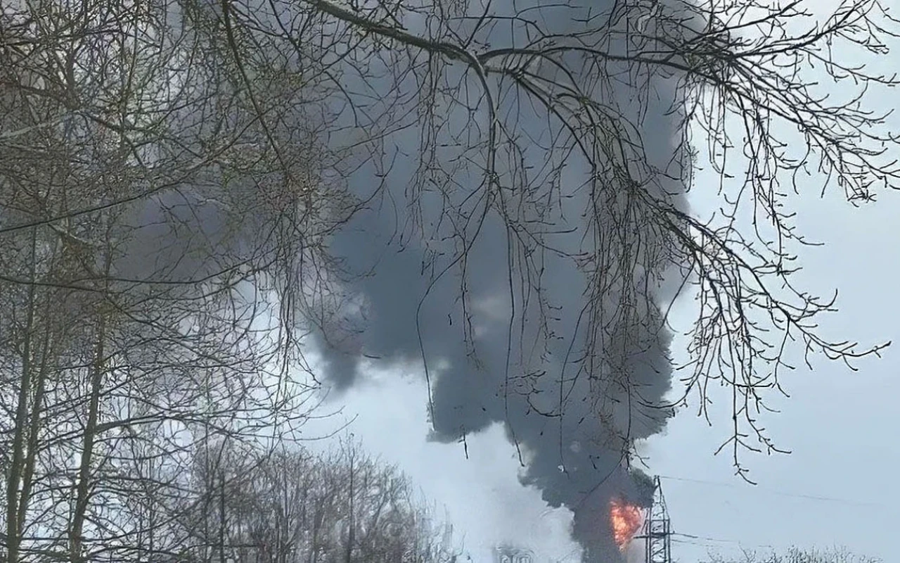 Ukrayna "Lukoil" neft emalı zavodunu vurdu