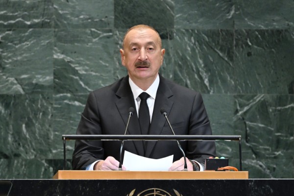 İlham Əliyev Xəzər Ekoloji Sammitində çıxış etdi
