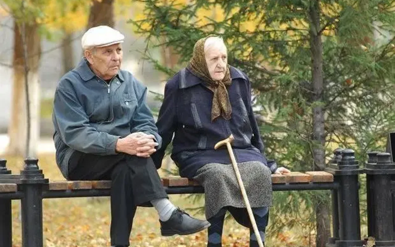 "Qlobal miqyasda orta ömür uzunluğu 74 il olduğu halda, Azərbaycanda 77 ili ötüb" - Şöbə müdiri
