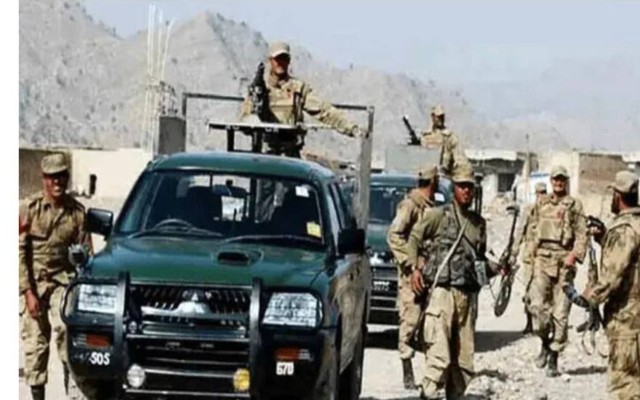 Pakistan–Əfqanıstan sərhədində atışma oldu - Xeyli sayda ölən var