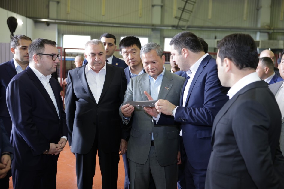 Hun Manet yerli istehsal olan silahlarla tanış oldu - FOTOLAR