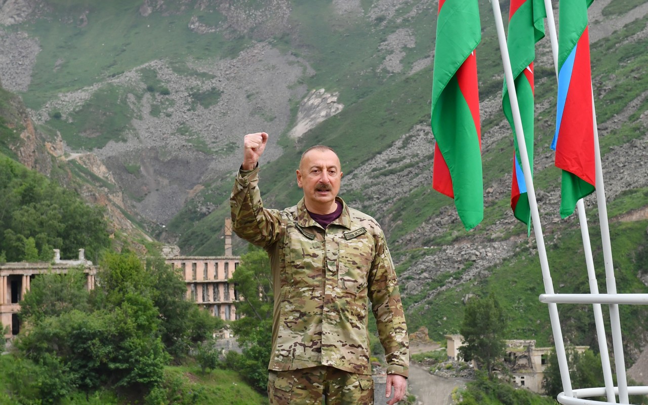 "İlham Heydər oğlu ilə təzyiqlər yolu ilə danışmaq mümkün deyil" - Asəf Rzayev