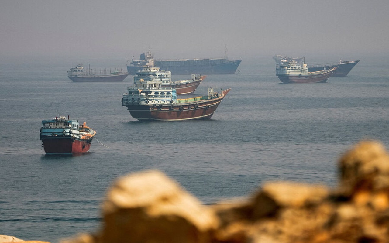 Hörmüz boğazında tanker hücuma məruz qaldı