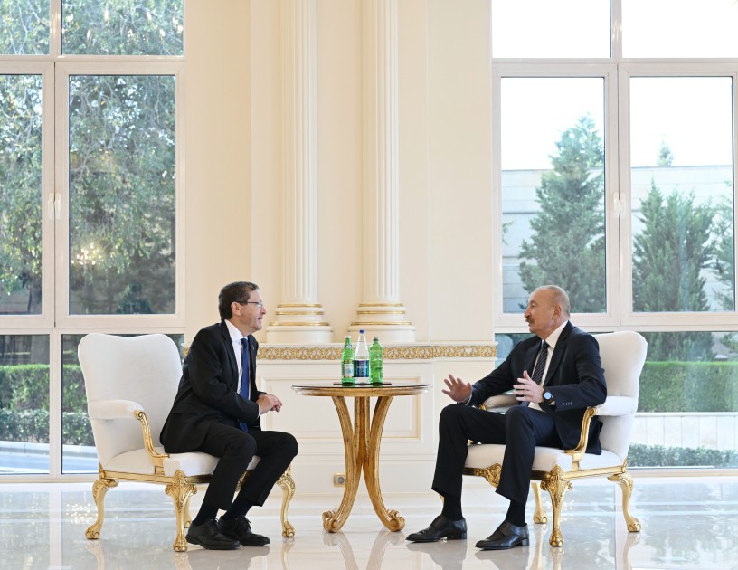 İlham Əliyev İsrail Prezidenti ilə görüşdü - FOTO