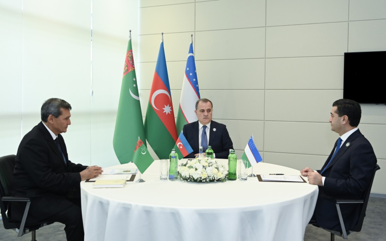 Azərbaycan, Özbəkistan və Türkmənistan XİN başçıları görüşdülər - FOTO