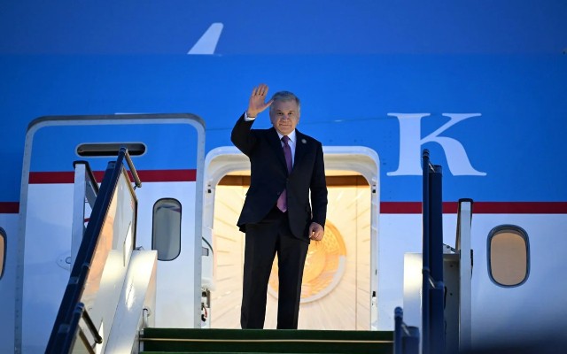 Mirziyoyevin Azərbaycana səfəri başa çatdı