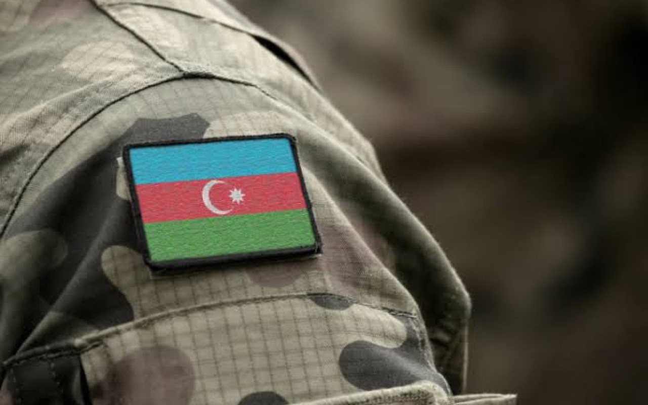Hər bir rütbə üzrə xidmətdə olmanın son yaş həddi pensiya yaşı kimi müəyyən ediləcək