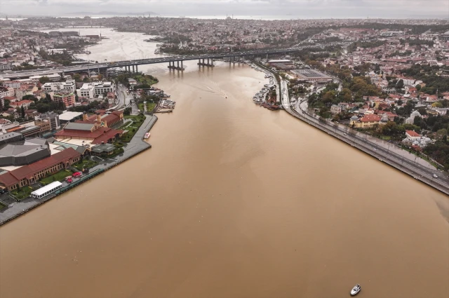 İstanbulda güclü yağış 4 nəfərin həyatına son qoydu - FOTOLAR
