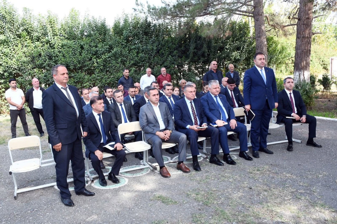 Vaqif Həsənov Gül Baharlı kəndində səyyar qəbul-görüş keçirib - FOTOLAR