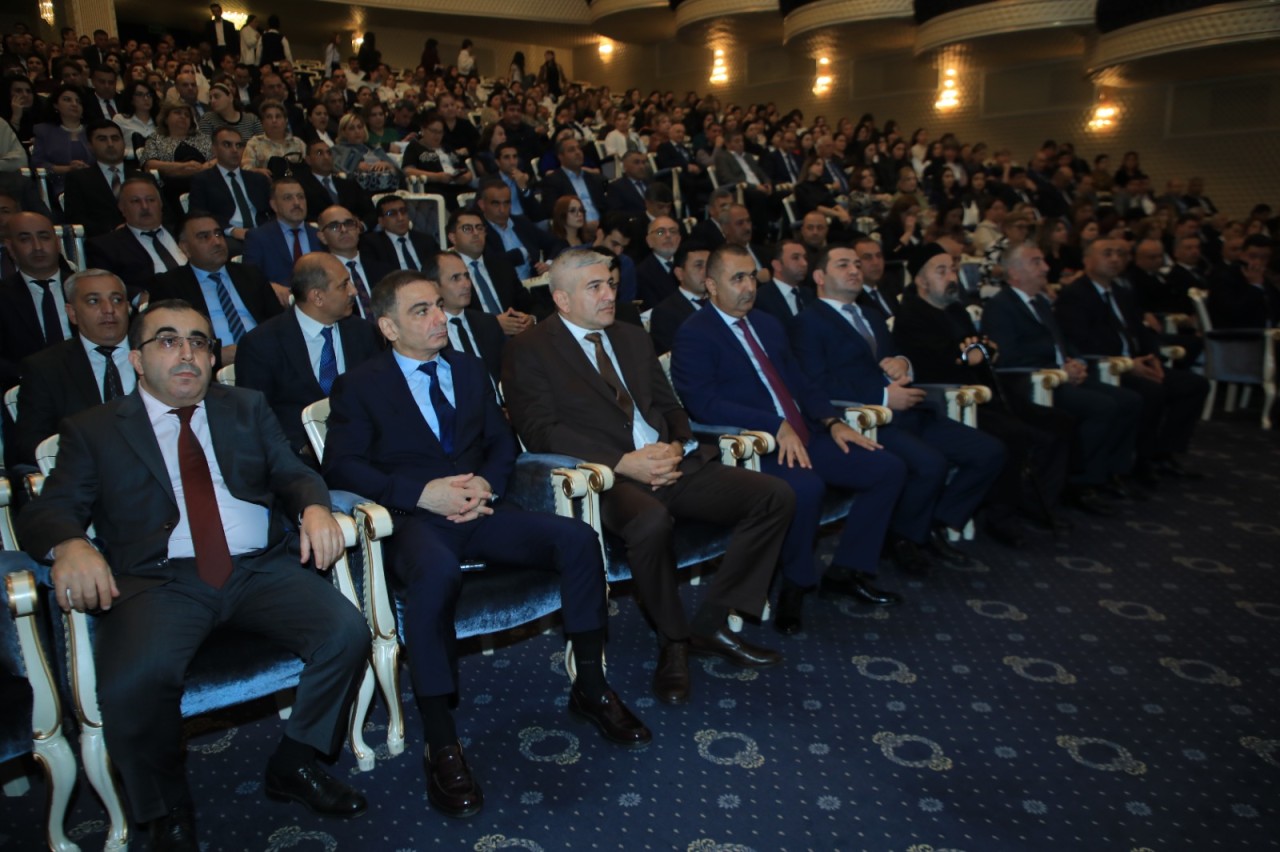Gəncədə müşavirə keçirildi - FOTOLAR