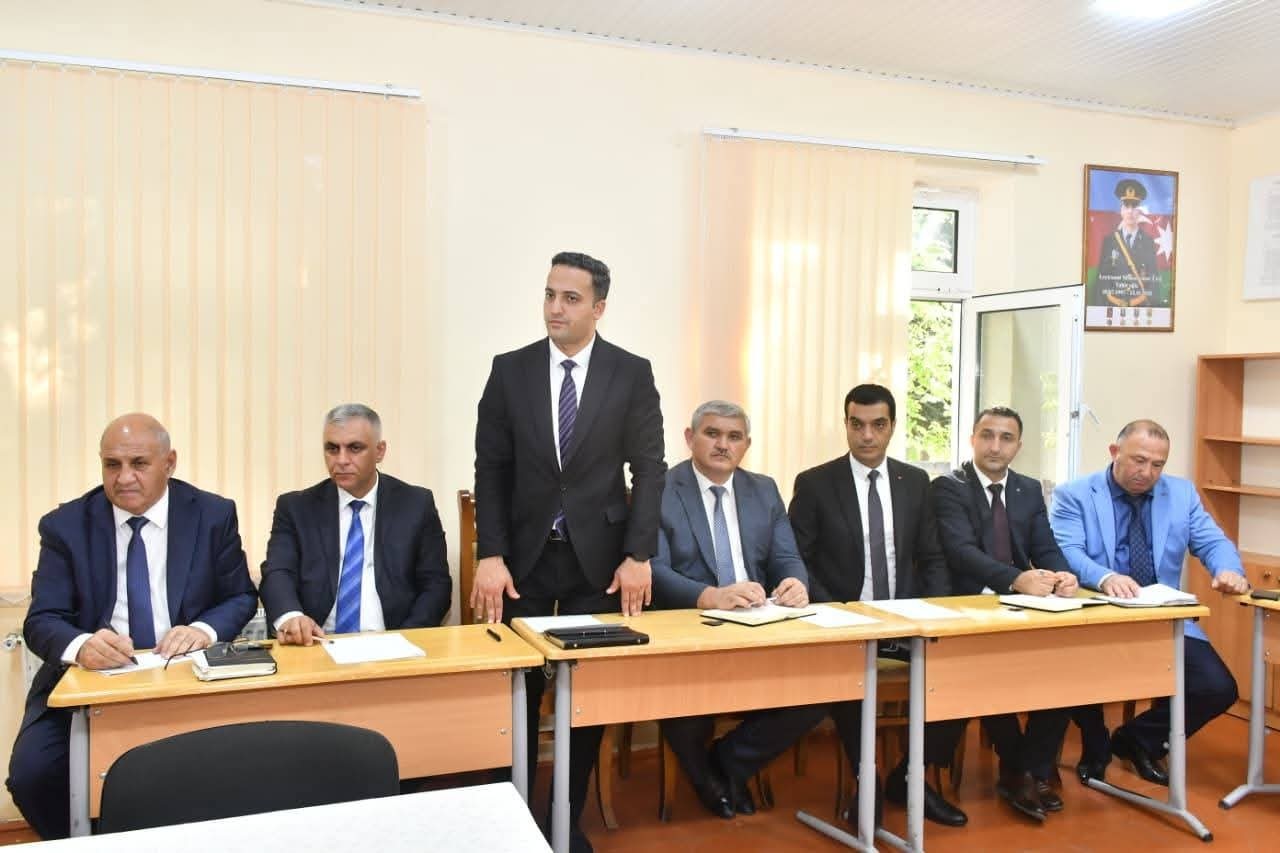 Malik İsaqov sakinlərin problemlərini dinlədi - FOTOLAR