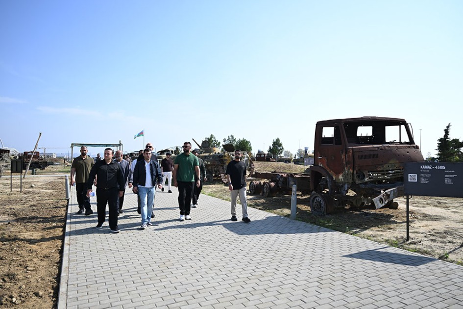 “Şahinlərin Görüşü - 2026” təliminin iştirakçıları Hərbi Qənimətlər Parkında olublar - FOTOLAR