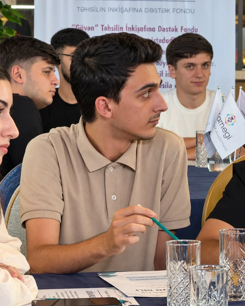 Gənclər üçün “Uğurun Dili” adlı maarifləndirici tədbir keçirildi - FOTOLAR