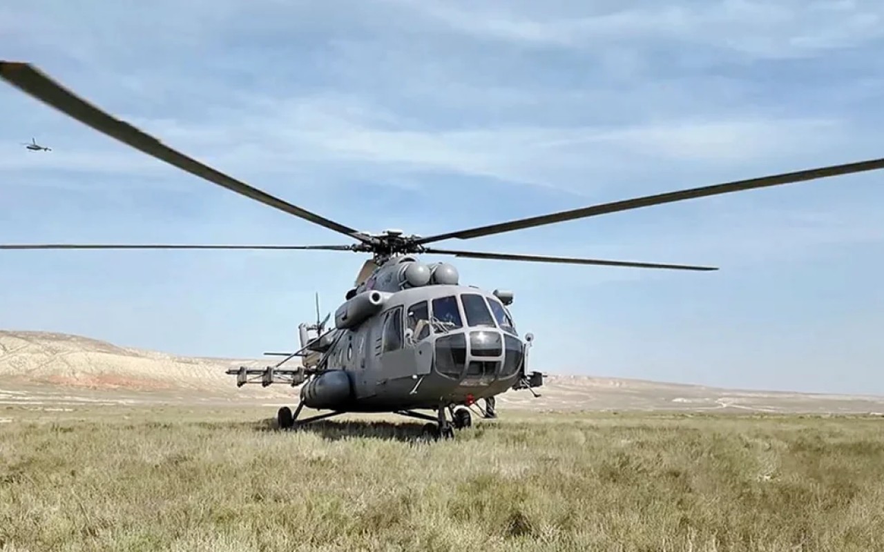 Azərbaycan və BƏƏ hərbi pilotlarının birgə taktiki-uçuş təlimi başa çatdı - VİDEO