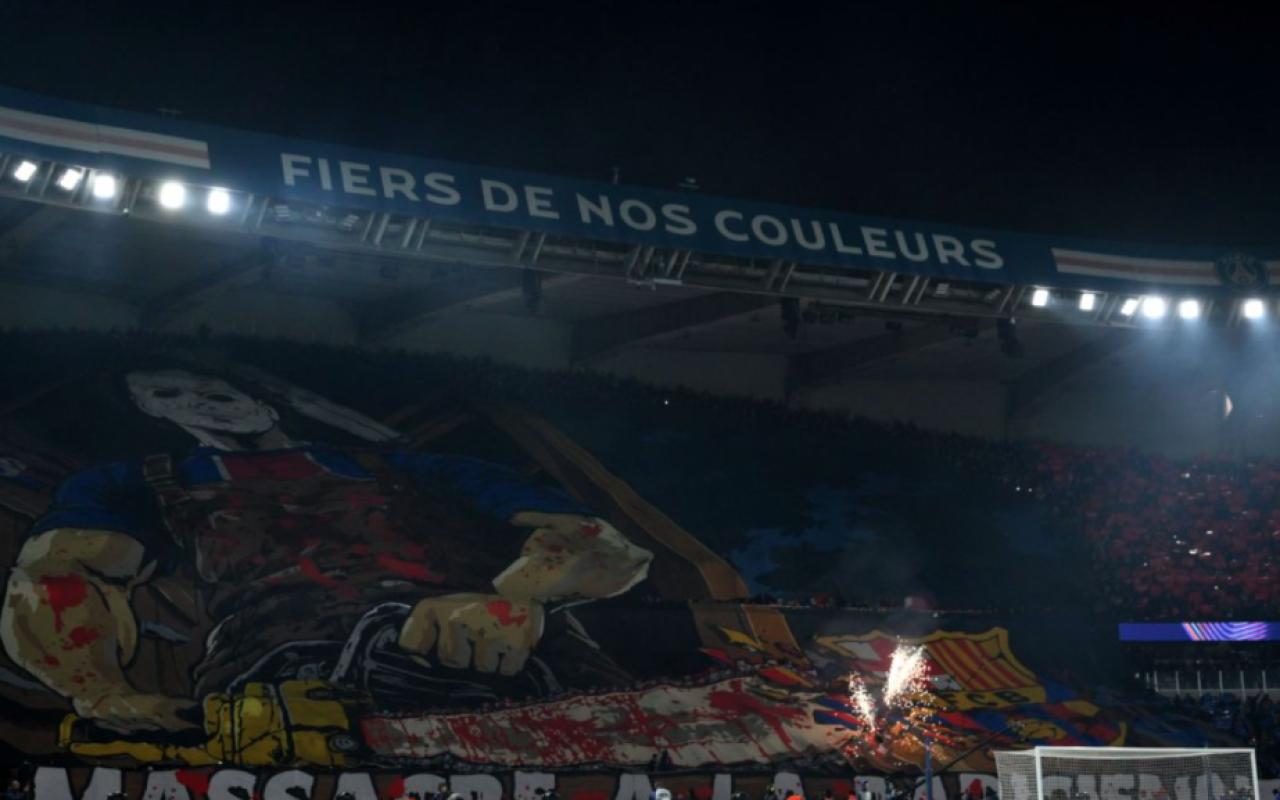 “Barselona” fransalı azarkeşlərin açdığı bannerə görə UEFA-ya şikayət etmək istəyir