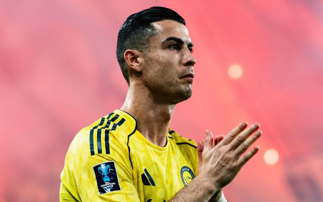 Ronaldu "Əl-Nəsri" satın alır