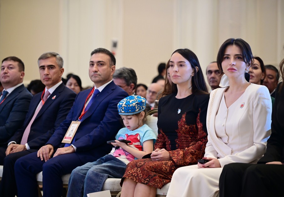 Leyla Əliyeva konqresdə çıxış etdi - FOTOLAR