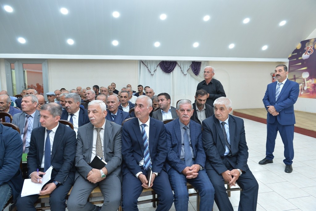 Taleh Qaraşov Boladə kəndində sakinlərlə səyyar qəbul keçirib - FOTOLAR