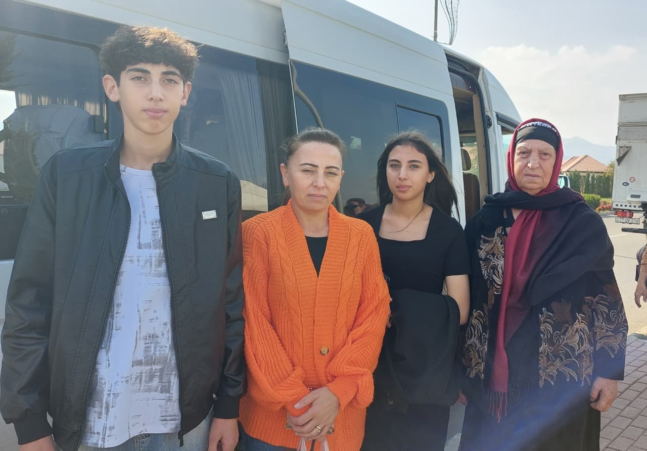 Xocalı və Ağdərə sakinləri doğma yurdlarına qovuşdu - FOTOLAR (YENİLƏNİB)