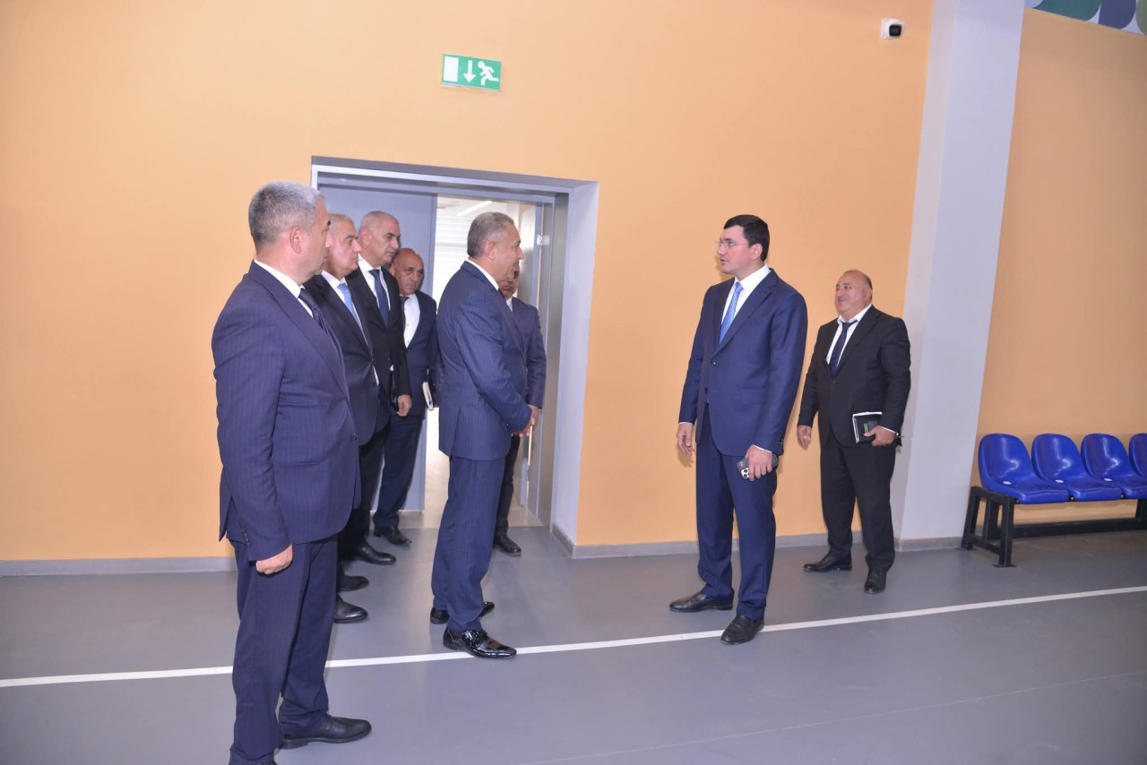 Natiq Əliyev Putada sakinlərin problemlərini dinlədi - FOTOLAR