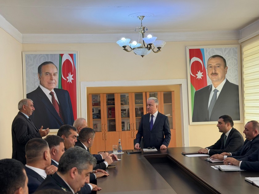 Zeynal Nağdəliyev yeni icra başçısını kollektivə təqdim etdi - FOTOLAR