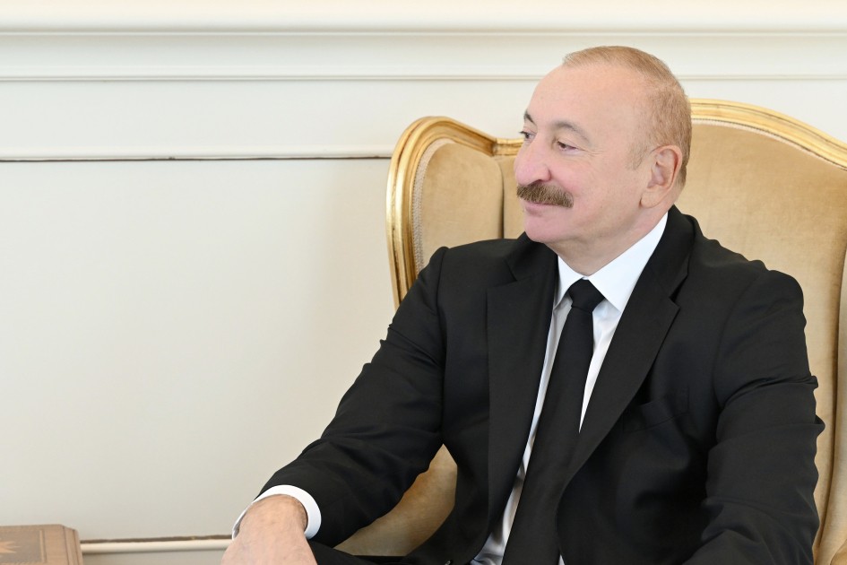 Prezident Fərhad Xəlilova “İstiqlal” ordenini təqdim etdi - FOTOLAR (YENİLƏNİB)