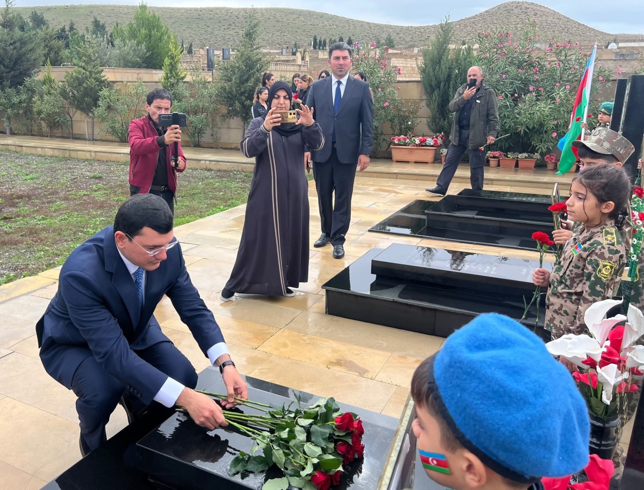 Natiq Əliyev şəhid Elşən Aslanovun anım mərasimində iştirak edib - FOTO