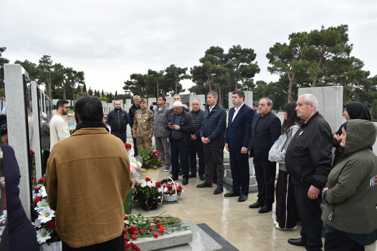 Yasamal rayonunda şəhidlər yad edilib - FOTOLAR